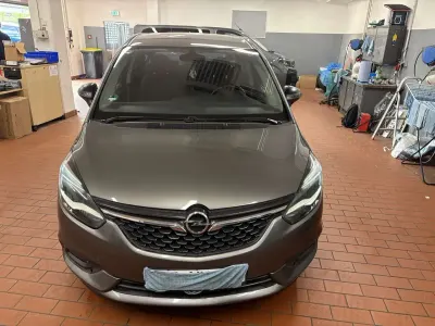 Gebraucht Opel Zafira Innovation 140 PS (102 kW) 2017 Grau Van / Kleinbus
