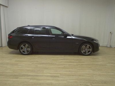 Second-hand BMW 530e 184 CP (135 kW) 2022 Negru Break