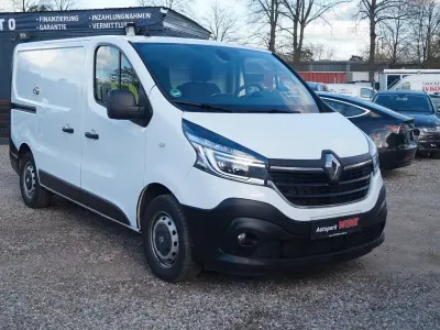 Gebraucht Renault Trafic Komfort 131 PS (96 kW) 2023 Weiß Van / Kleinbus