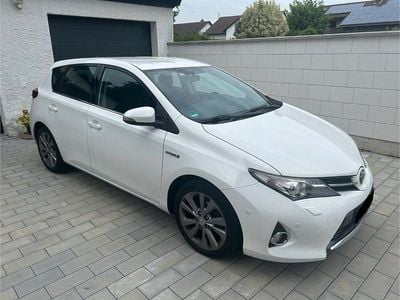 Toyota Auris Hybrid