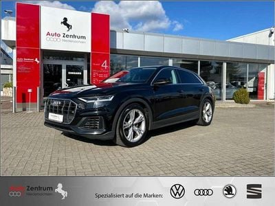 Second-hand Audi Q8 Sport 340 CP (250 kW) 2023 Negru SUV