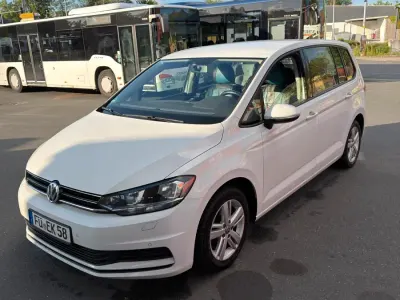 Gebraucht VW Touran 115 PS (84 kW) 2018 Weiß Van / Kleinbus