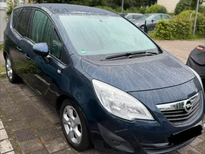 Gebraucht Opel Meriva 95 PS (69 kW) 2013 Blau Van / Kleinbus
