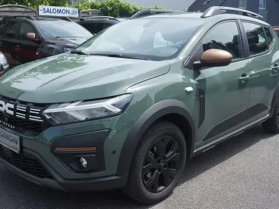 Gebraucht Dacia Sandero Extreme 110 PS (80 kW) 2023 Safarigrüngrau sonderfarbe Limousine