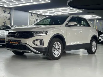 Gebraucht VW T-Roc 116 PS (85 kW) 2022 Ascotgrau SUV
