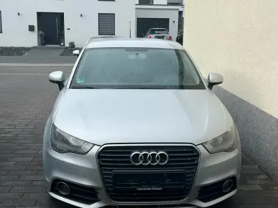 Gebraucht Audi A1 105 PS (77 kW) 2010 Silber Kleinwagen