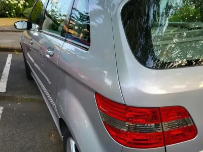 Gebraucht Mercedes B200 136 PS (100 kW) 2007 Silber Van / Kleinbus