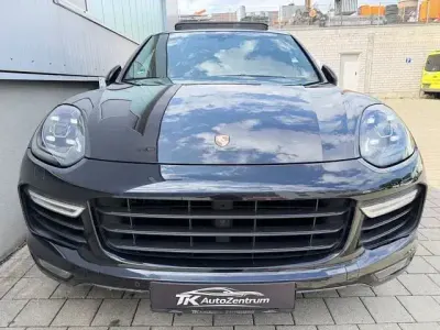 Gebraucht Porsche Cayenne Turbo 520 PS (382 kW) 2015 Schwarz SUV