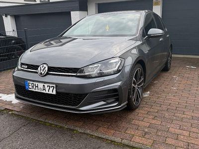 Grau Gebraucht 2017 VW Golf GTD Limousine | 21.500 € (Teuer)