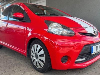 Second-hand Toyota Aygo Cool 68 CP (50 kW) 2013 Roșu Hatchback