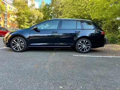 Gebraucht VW Golf VII S 150 PS (110 kW) 2016 Schwarz Kombi