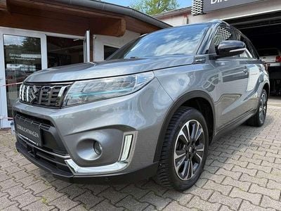 Gebraucht Suzuki Vitara Comfort+ 129 PS (94 kW) 2021 Silbergrau SUV