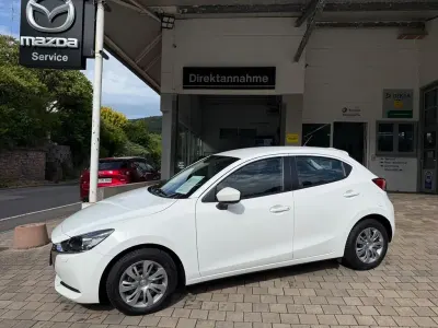 Gebraucht Mazda 2 Center-Line 90 PS (66 kW) 2022 Weiß Limousine
