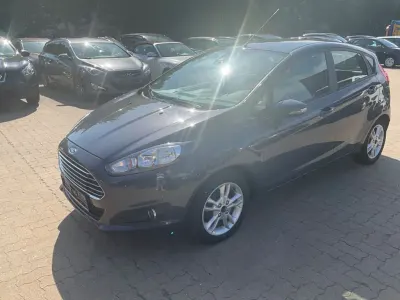Gebraucht Ford Fiesta SYNC Edition 95 PS (69 kW) 2015 Schwarz Kleinwagen