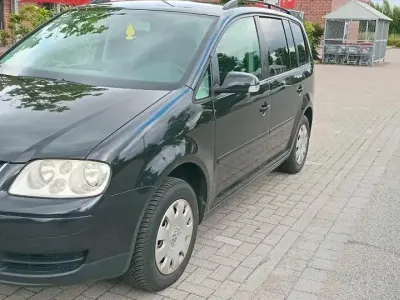 Gebraucht VW Touran 116 PS (85 kW) 2005 Schwarz Van / Kleinbus