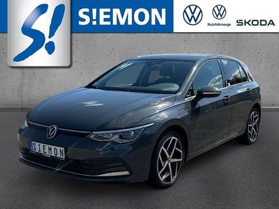 Gebraucht VW Golf VIII Style 204 PS (150 kW) 2022 Grau Limousine