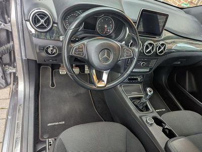 Gebraucht Mercedes B180 AMG 109 PS (80 kW) 2015 Grau Van / Kleinbus