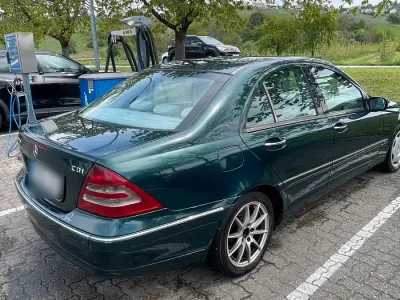 Gebraucht Mercedes C270 168 PS (123 kW) 2002 Grün Limousine