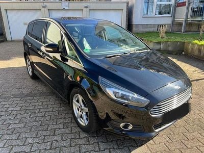 Gebraucht Ford S-MAX S 211 PS (155 kW) 2018 Schwarz Van / Kleinbus