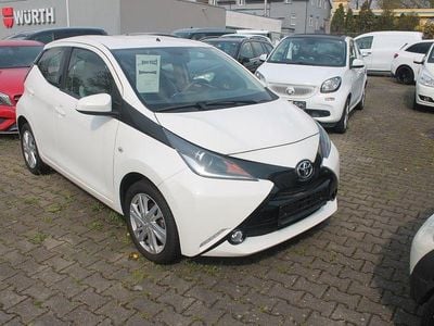 Usata Toyota Aygo X-play 69 CV (50 kW) 2016 Bianco Utilitaria