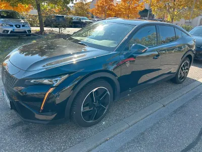Gebraucht Peugeot 408 GT GT 131 PS (96 kW) 2024 Schwarz Limousine