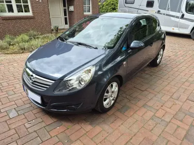 Gebraucht Opel Corsa Edition 101 PS (74 kW) 2010 Blau Kleinwagen