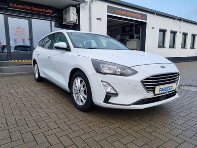 Gebraucht Ford Focus Cool & Connect 125 PS (91 kW) 2020 Weiß Limousine