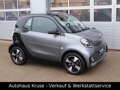 Grau Gebraucht 2023 Smart ForTwo Electric Drive Exclusive | 15.950 € (Etwas zu teuer)