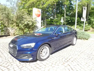 Gebraucht Audi A5 Sportback 150 PS (110 kW) 2021 Navarrablau metallic Kleinwagen