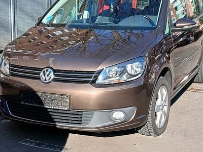 Gebraucht VW Touran Comfortline 140 PS (102 kW) 2012 Van / Kleinbus