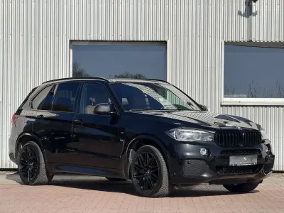 Gebraucht BMW X5 M50 Performance 381 PS (280 kW) 2016 Black sapphire metallic SUV