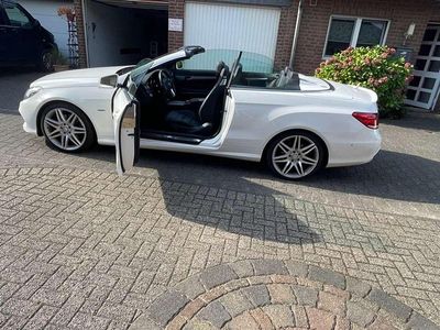 Mercedes E200