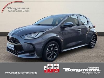 Gebraucht Toyota Yaris Hybrid Team 116 PS (85 kW) 2021 Grau Kleinwagen