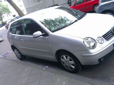 Brugt VW Polo Highline 64 HK (47 kW) 2002 Sølv Hatchback