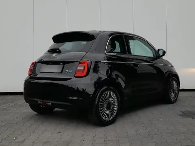 Gebraucht Fiat 500e 86 kW (118 PS) 2023 Schwarz