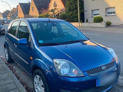 Blau Gebraucht 2008 Ford Fiesta Kleinwagen | 1.200 € (Guter Preis)