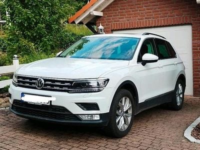Weiß Gebraucht 2016 VW Tiguan Comfortline SUV | 19.999 € (Teuer)