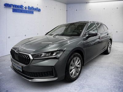 Grau Neu 2025 Skoda Superb Selection Kombi | 44.790 € (Fairer Preis)