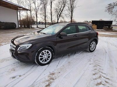 Gebraucht Mercedes GLA200 156 PS (114 kW) 2014 Braun SUV