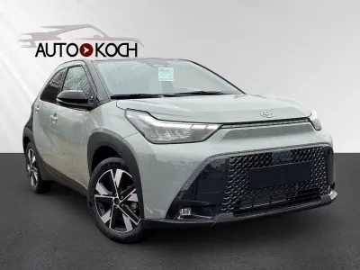 Neu Toyota Aygo X 116 PS (85 kW) 2026 Grün SUV