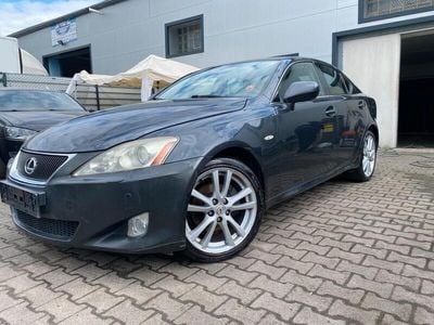 Lexus IS220d