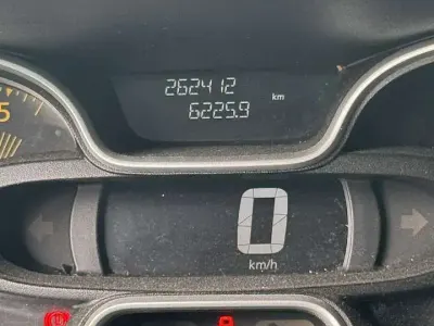 Gebraucht Renault Trafic 64 PS (47 kW) 2015 Van / Kleinbus