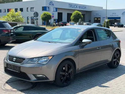 Gebraucht Seat Leon CONNECT 125 PS (91 kW) 2016 Grau Kleinwagen