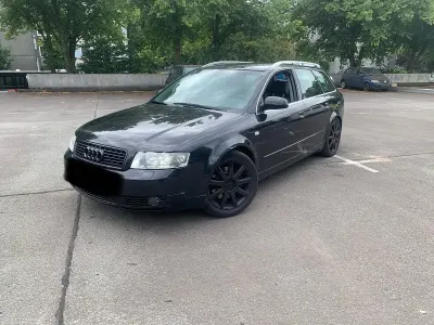 Gebraucht Audi A4 Ambiente 163 PS (119 kW) 2002 Schwarz Kombi