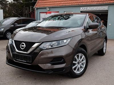 Gebraucht Nissan Qashqai Visia 140 PS (102 kW) 2018 Braun SUV