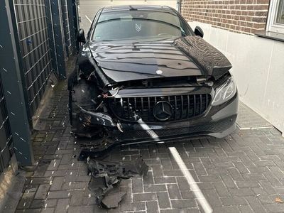 gebraucht Mercedes E220 2016 Unfall vorne rechts