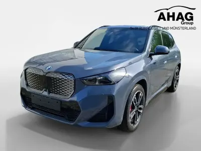 Neu BMW iX1 M Sport 150 kW (204 PS) 2026 Bmw individual storm bay SUV
