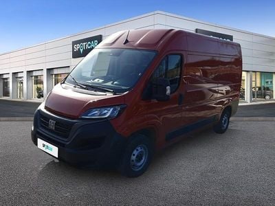 Gebraucht Fiat Ducato 140 PS (102 kW) 2023 Rot Van
