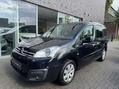 Gebraucht Citroën Berlingo SELECTION 98 PS (72 kW) 2016 Schwarz Van / Kleinbus