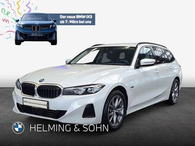 Weiß Gebraucht 2022 BMW 330e Sport Line Kombi | 34.911 € (Guter Preis)
